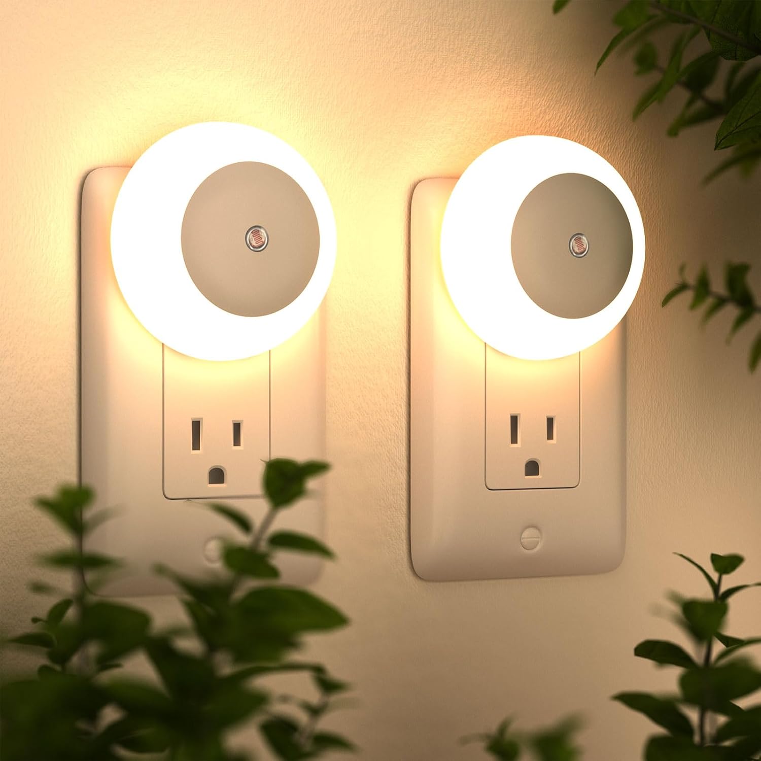 Night Light, Night Lights Plug into Wall, Dusk to Dawn Sensor Warm White Led Night Light 0.5W